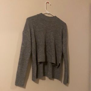 Ambiance Apparel sweater. Size Medium. High Low.